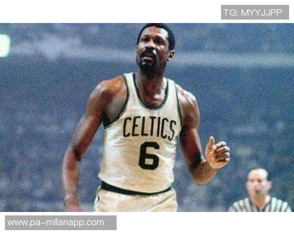 夸梅称赞詹姆斯队友实力质疑乔丹时代是否有双30分搭档